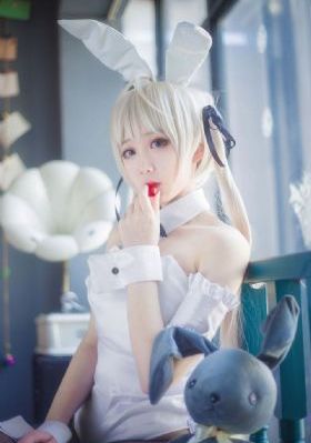 野外妓女脱裤子让老头玩_720电影全集观看